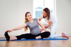 Mobilität in der Schwangerschaft bei Kinemedic - Praxis für physikalische und rehabilitative Medizin