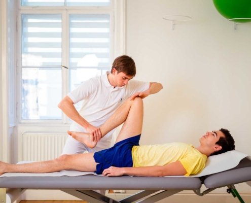 Befundaufnahme Physiotherapie bei Kinemedic - Praxis für physikalische und rehabilitative Medizin